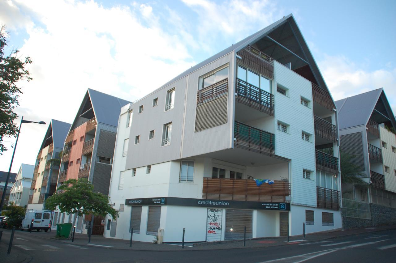 Appartement Meuble De Tourisme Saint Pierre Exterior foto